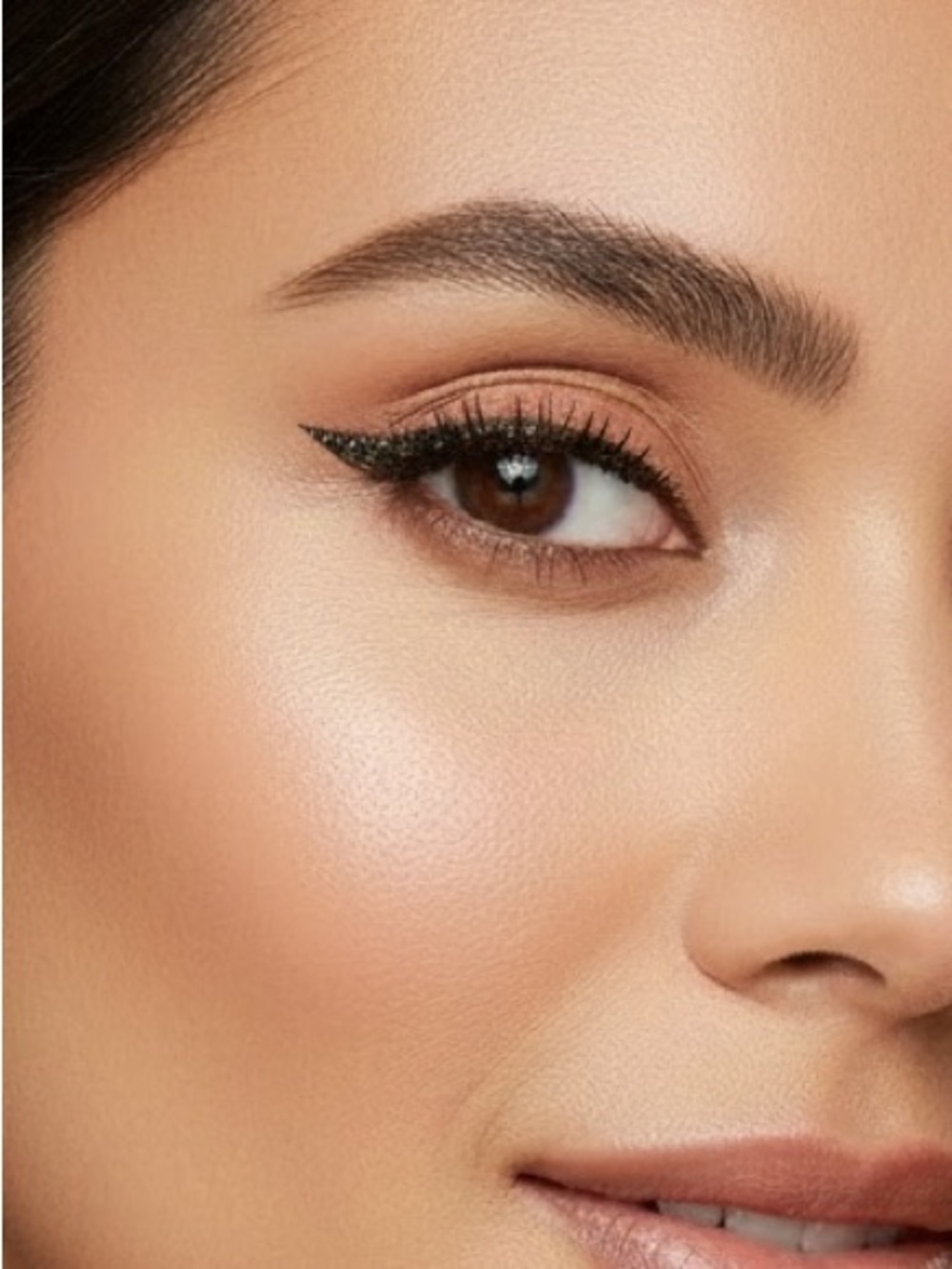 Sparkles & black Liquid Eyeliner — black crystal Precision Liner